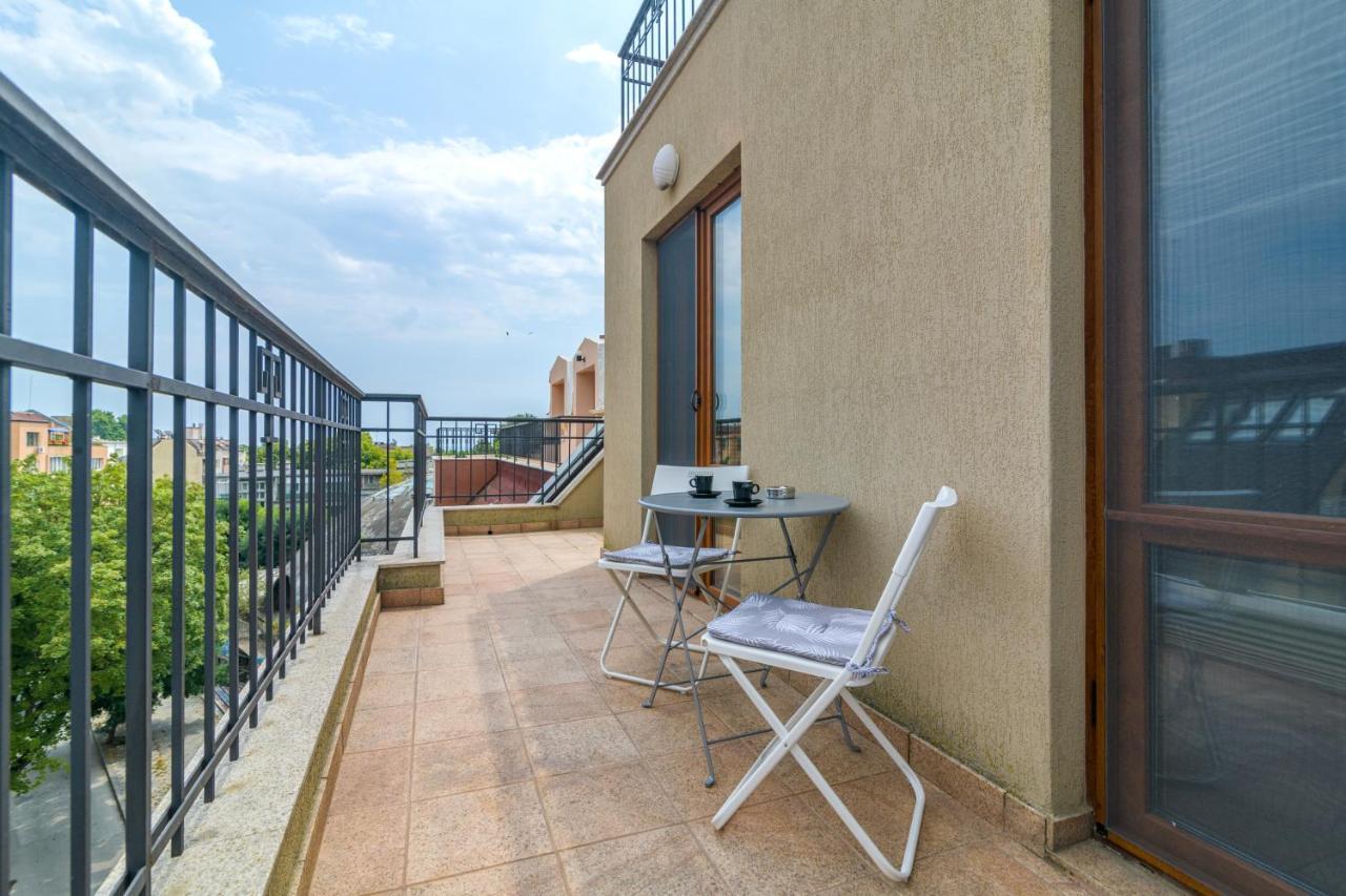 Magdalena Apartment - Two Bathrooms, Perfect City Center Варна Екстериор снимка